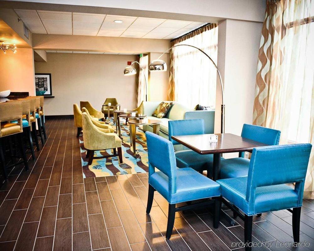 Hampton Inn Birmingham/富尔顿戴尔 餐厅 照片