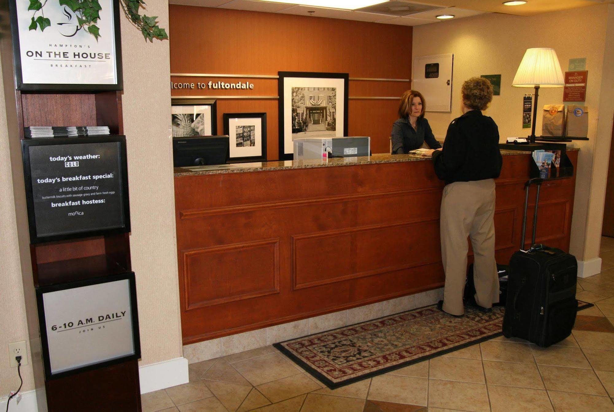 Hampton Inn Birmingham/富尔顿戴尔 内观 照片