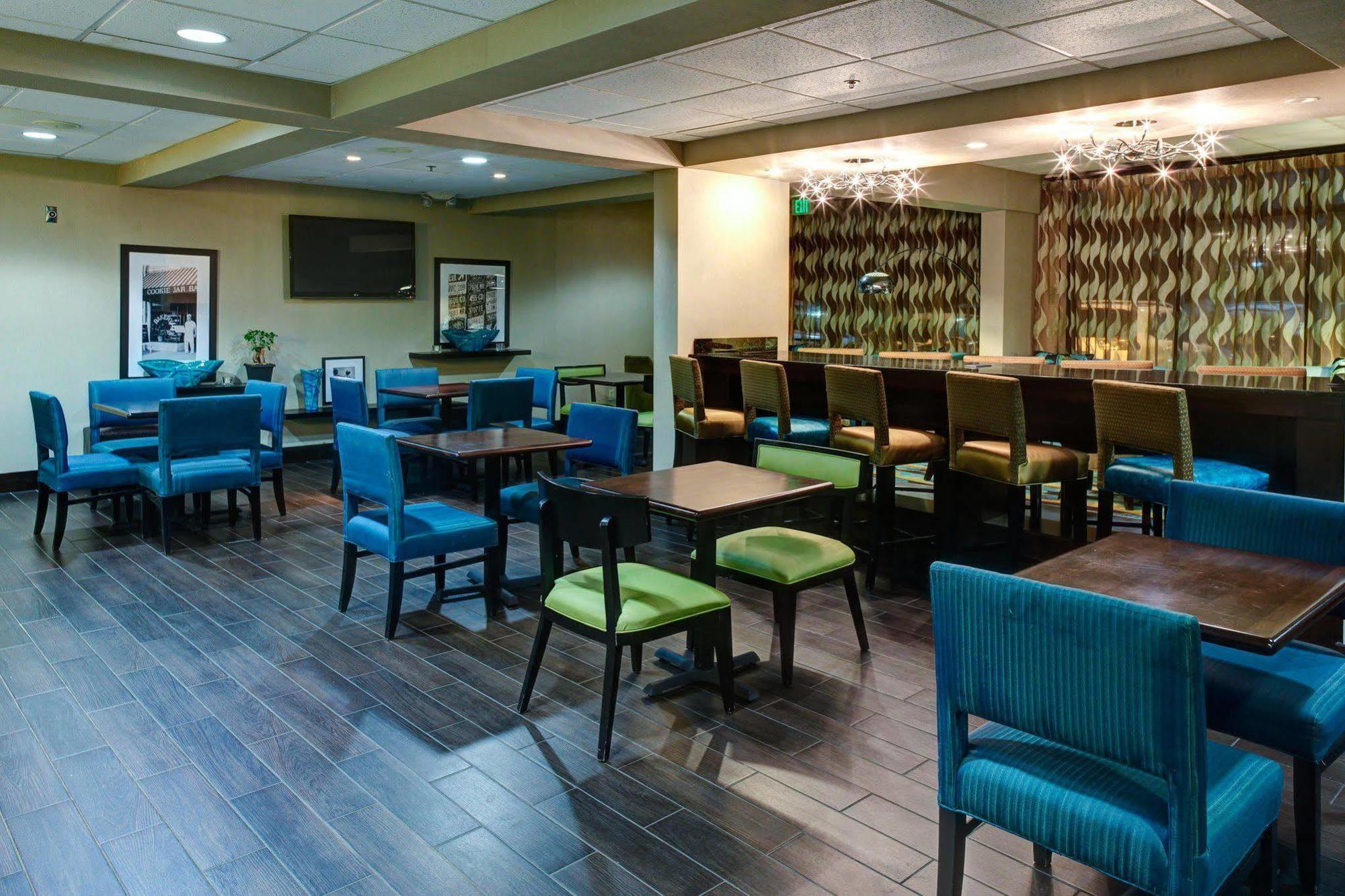 Hampton Inn Birmingham/富尔顿戴尔 外观 照片